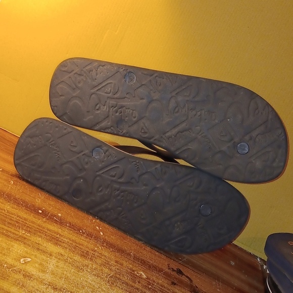 Mens Quiksilver sandals flip flops sz 10 11 - Picture 3 of 4